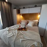 Privilege Exclusive Селце