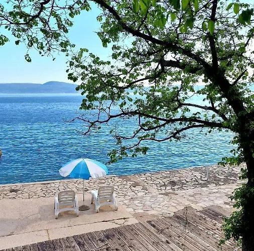 Privilege Exclusive Selce